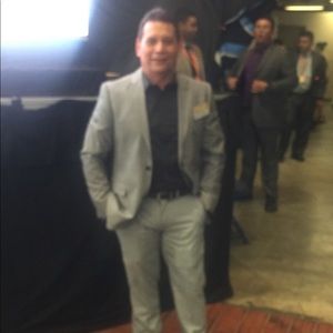 Meet your Posher, Ernesto